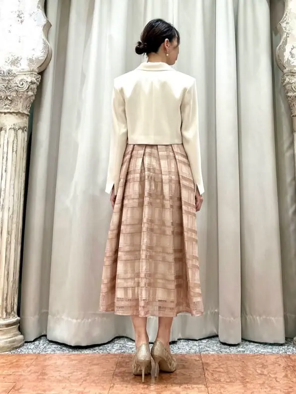 GRACE CONTINENTAL The Banquet eri コーディネート画像