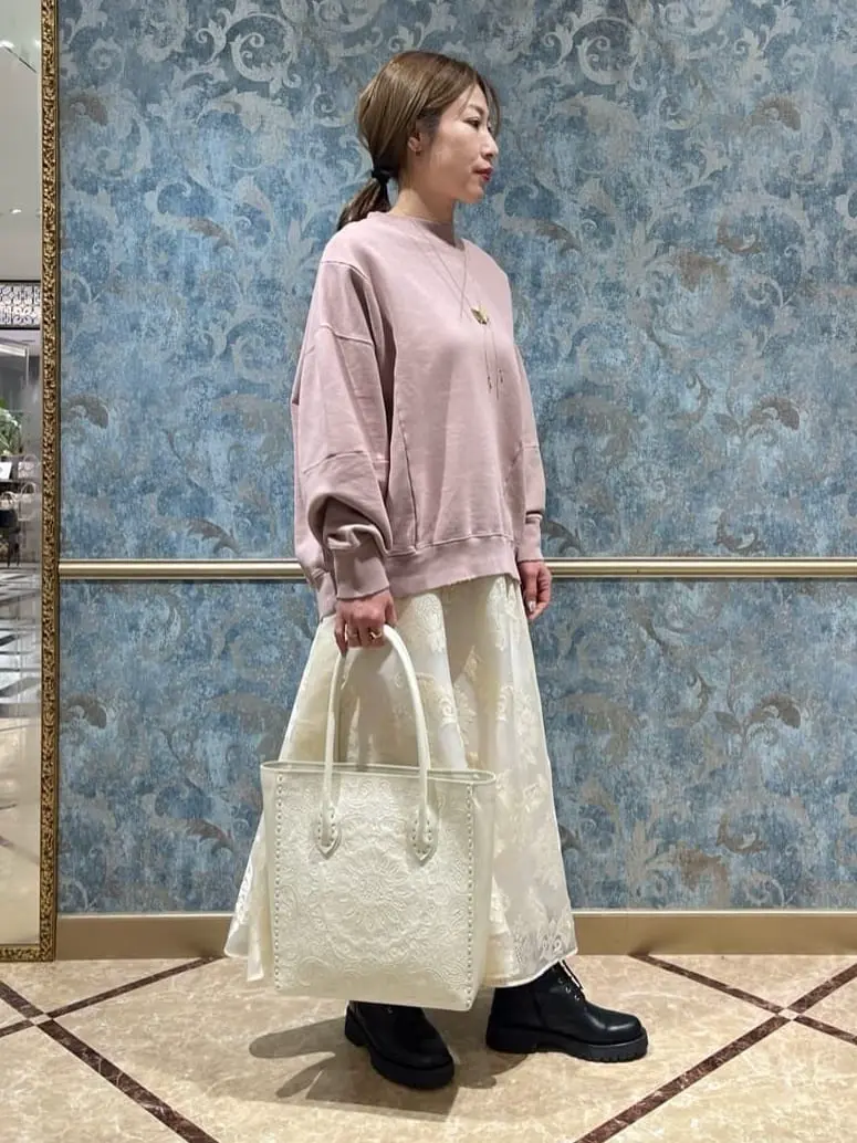 GRACE CONTINENTAL The Banquet 泉　智子 コーディネート画像