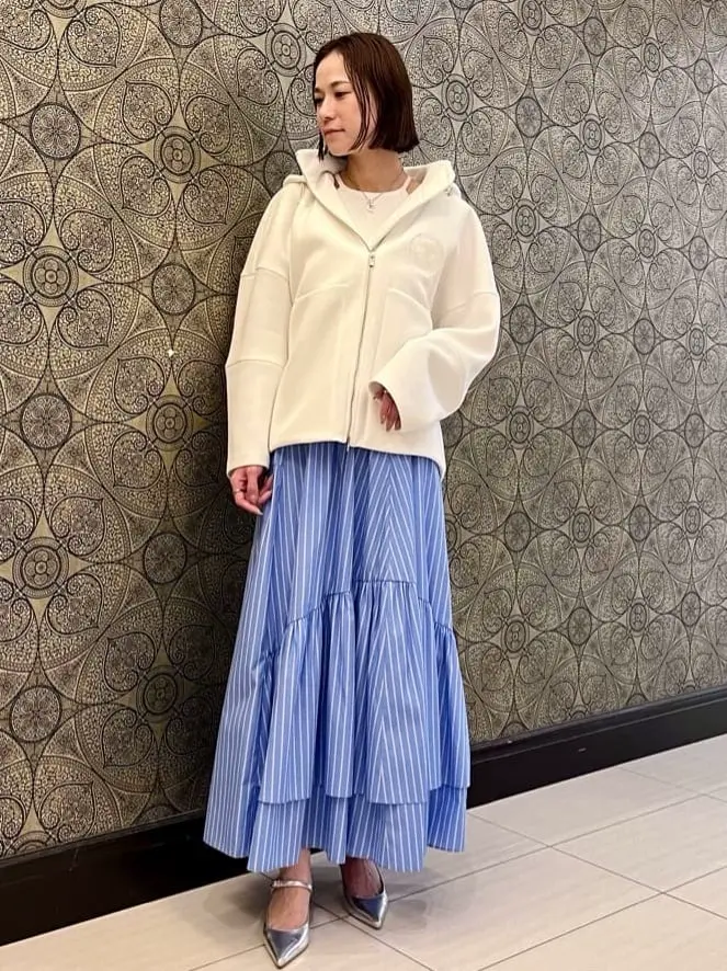 GRACE CONTINENTAL The Banquet 亀田 未希 コーディネート画像