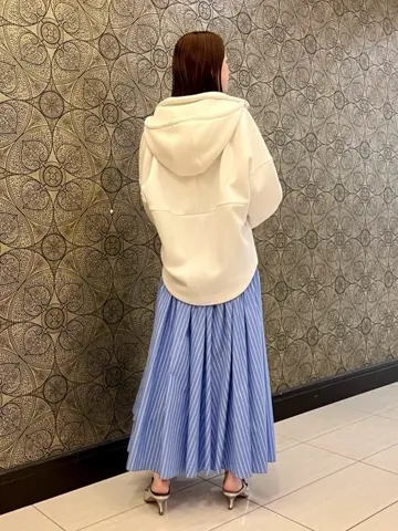 GRACE CONTINENTAL The Banquet 亀田 未希 コーディネート画像