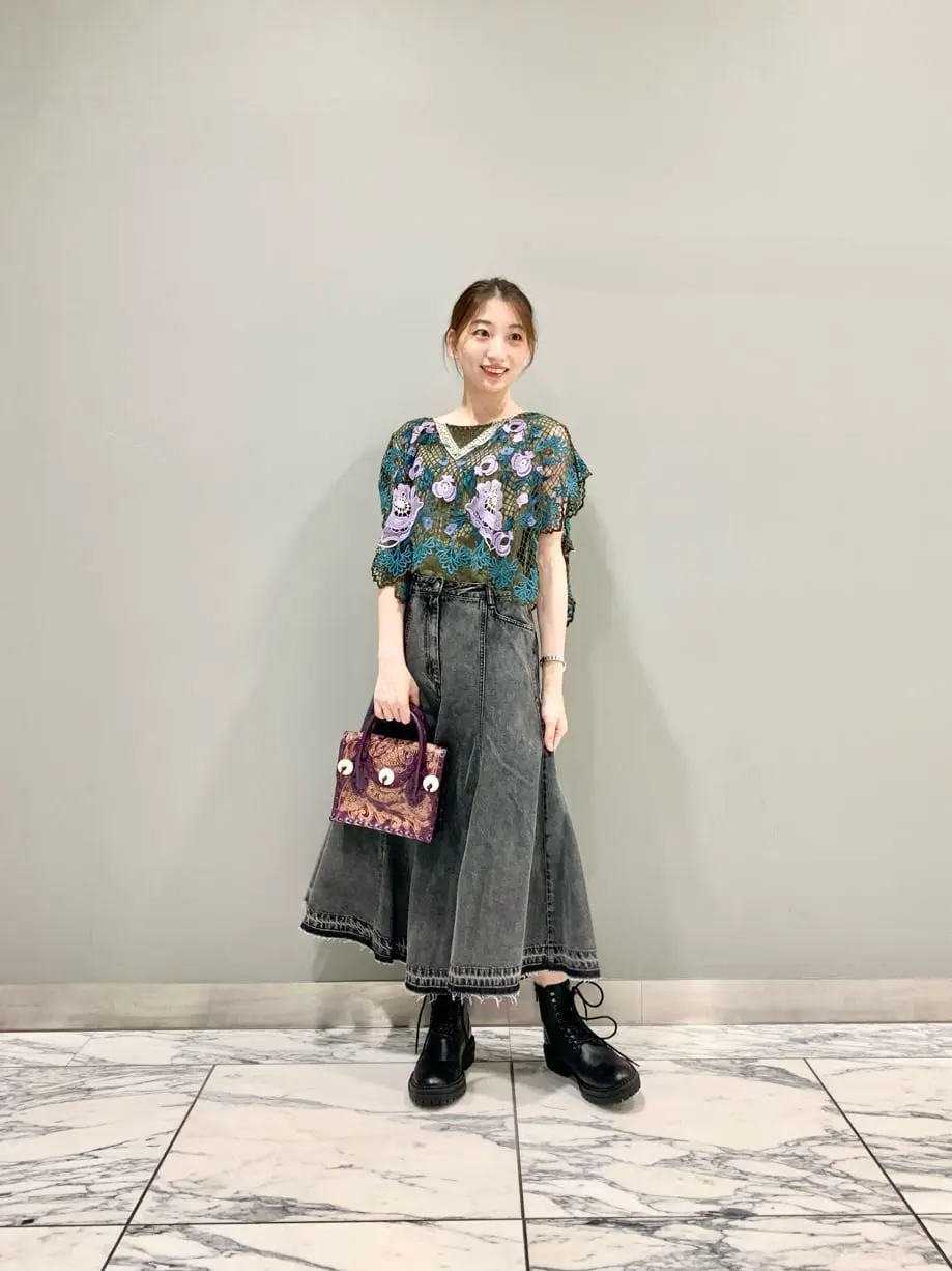 GRACE CONTINENTAL The Banquet eri コーディネート画像