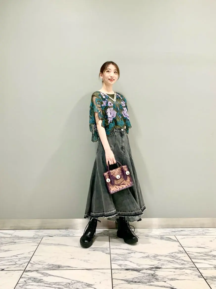 GRACE CONTINENTAL The Banquet eri コーディネート画像