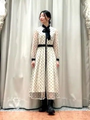 GRACE CONTINENTAL The Banquet eri コーディネート画像