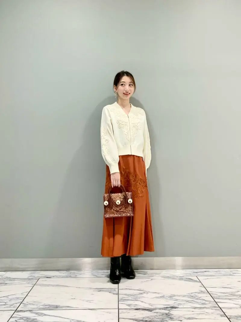 GRACE CONTINENTAL The Banquet eri コーディネート画像