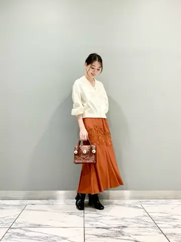 GRACE CONTINENTAL The Banquet eri コーディネート画像