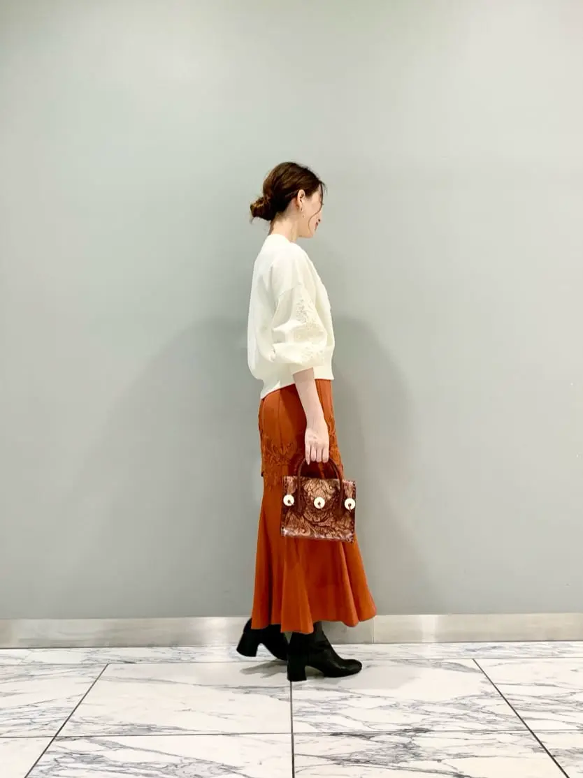 GRACE CONTINENTAL The Banquet eri コーディネート画像