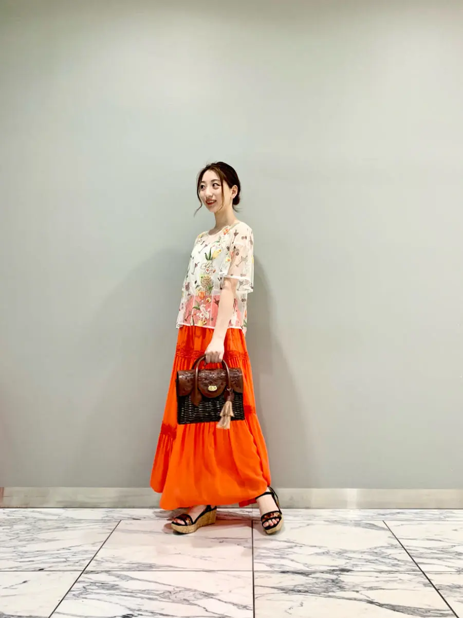 GRACE CONTINENTAL The Banquet eri コーディネート画像