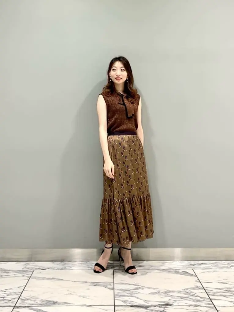 GRACE CONTINENTAL The Banquet eri コーディネート画像