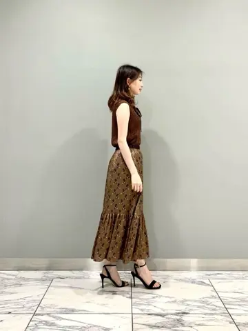 GRACE CONTINENTAL The Banquet eri コーディネート画像