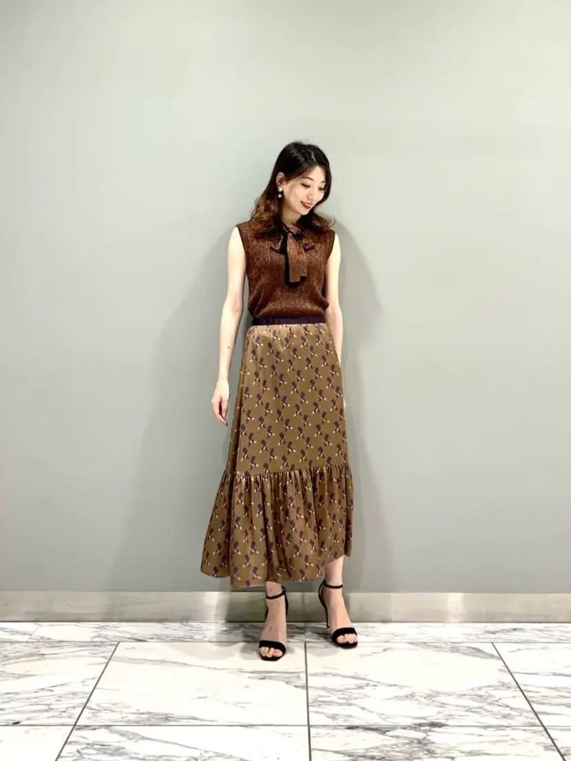 GRACE CONTINENTAL The Banquet eri コーディネート画像