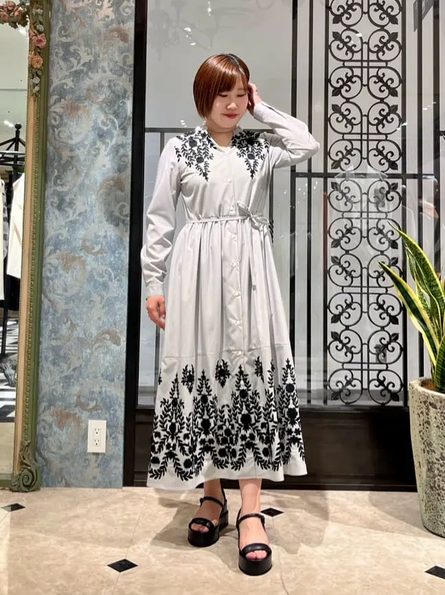 GRACE CONTINENTAL The Banquet 吉永　ひかる コーディネート画像