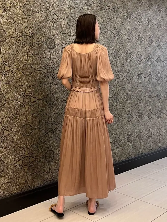 GRACE CONTINENTAL The Banquet 亀田 未希 コーディネート画像