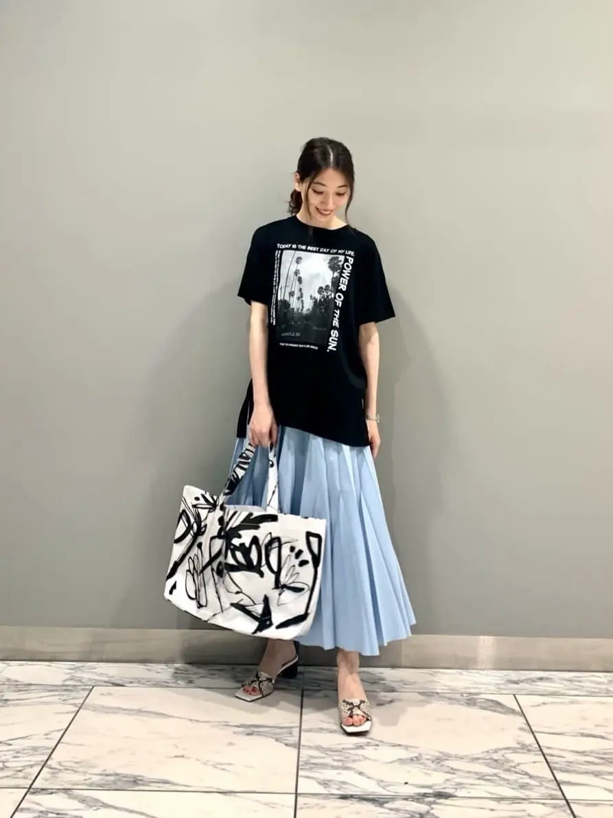 GRACE CONTINENTAL The Banquet eri コーディネート画像