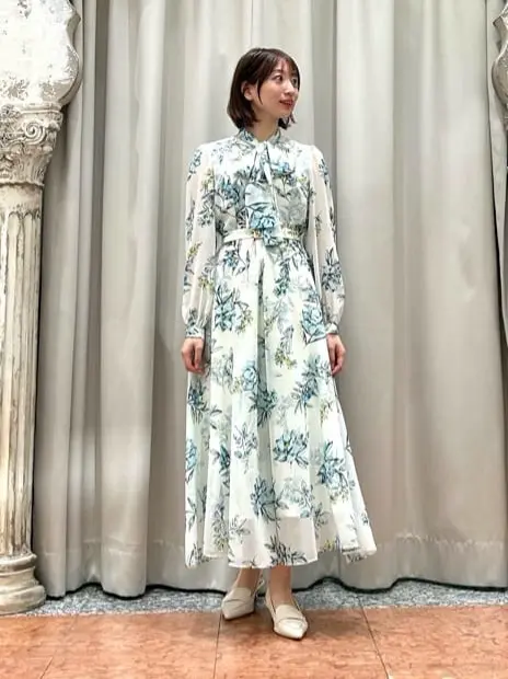 GRACE CONTINENTAL The Banquet eri コーディネート画像