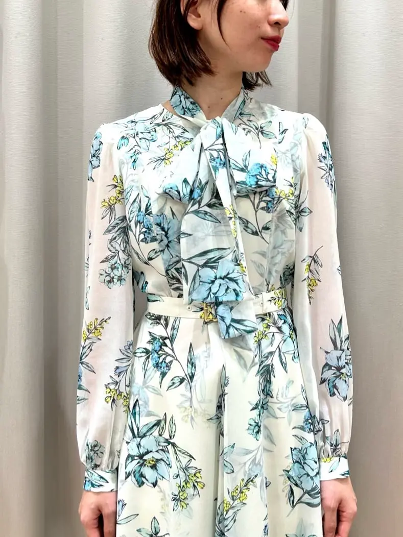 GRACE CONTINENTAL The Banquet eri コーディネート画像