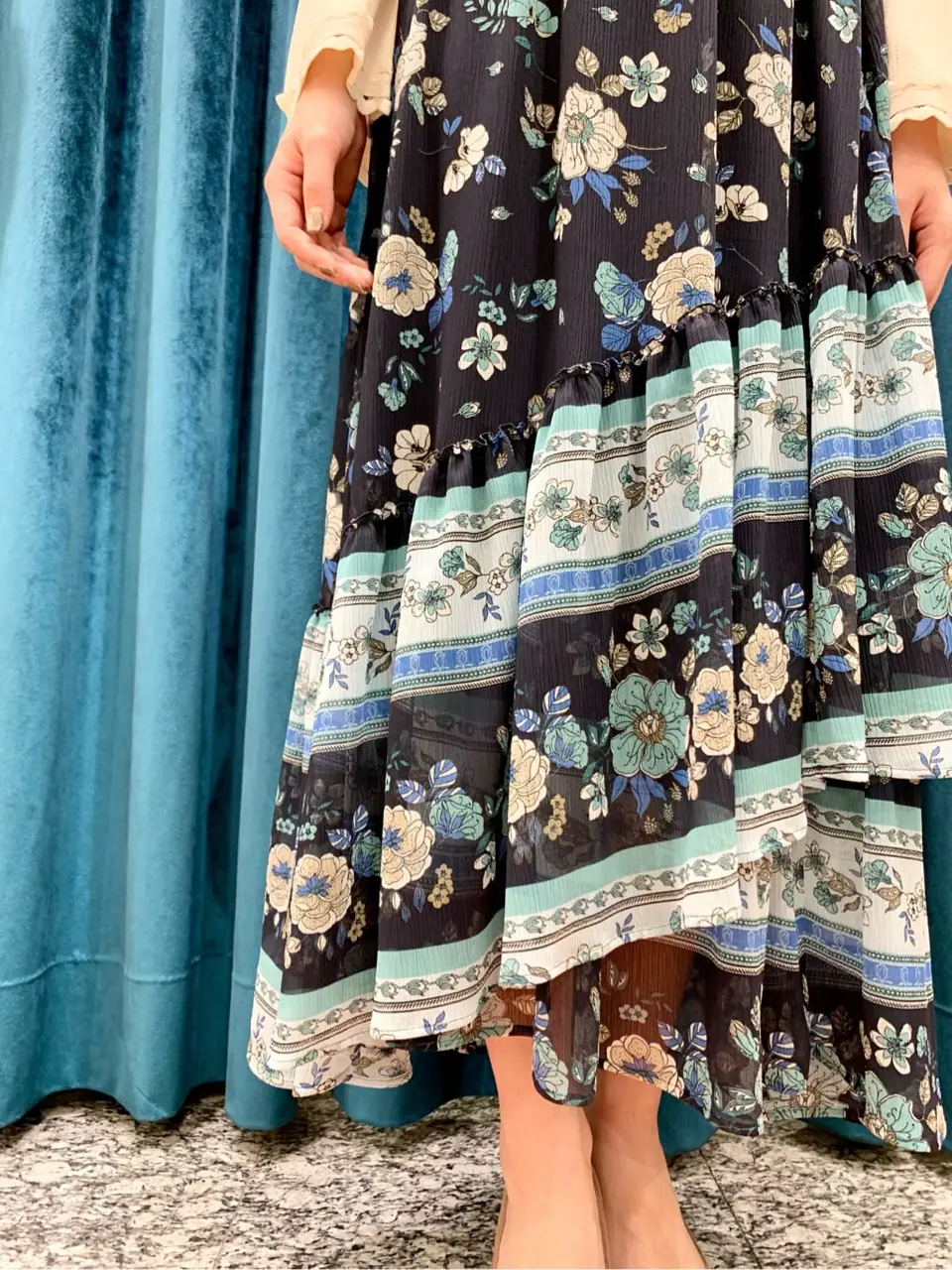 GRACE CONTINENTAL The Banquet eri コーディネート画像