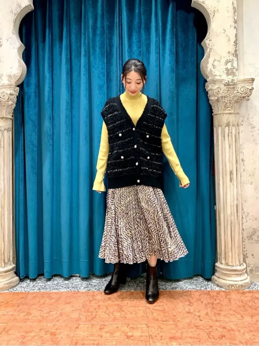 GRACE CONTINENTAL The Banquet eri コーディネート画像