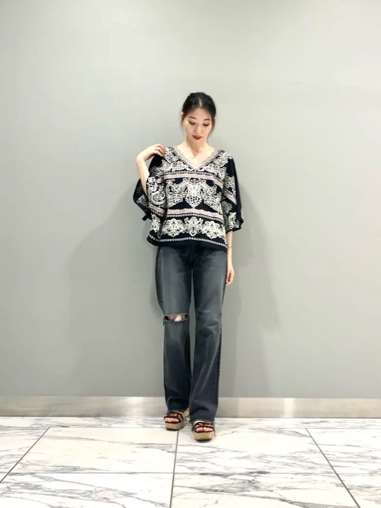 GRACE CONTINENTAL The Banquet eri コーディネート画像