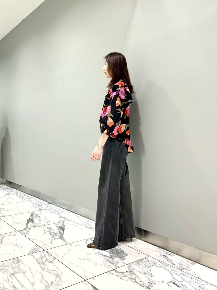 GRACE CONTINENTAL The Banquet eri コーディネート画像