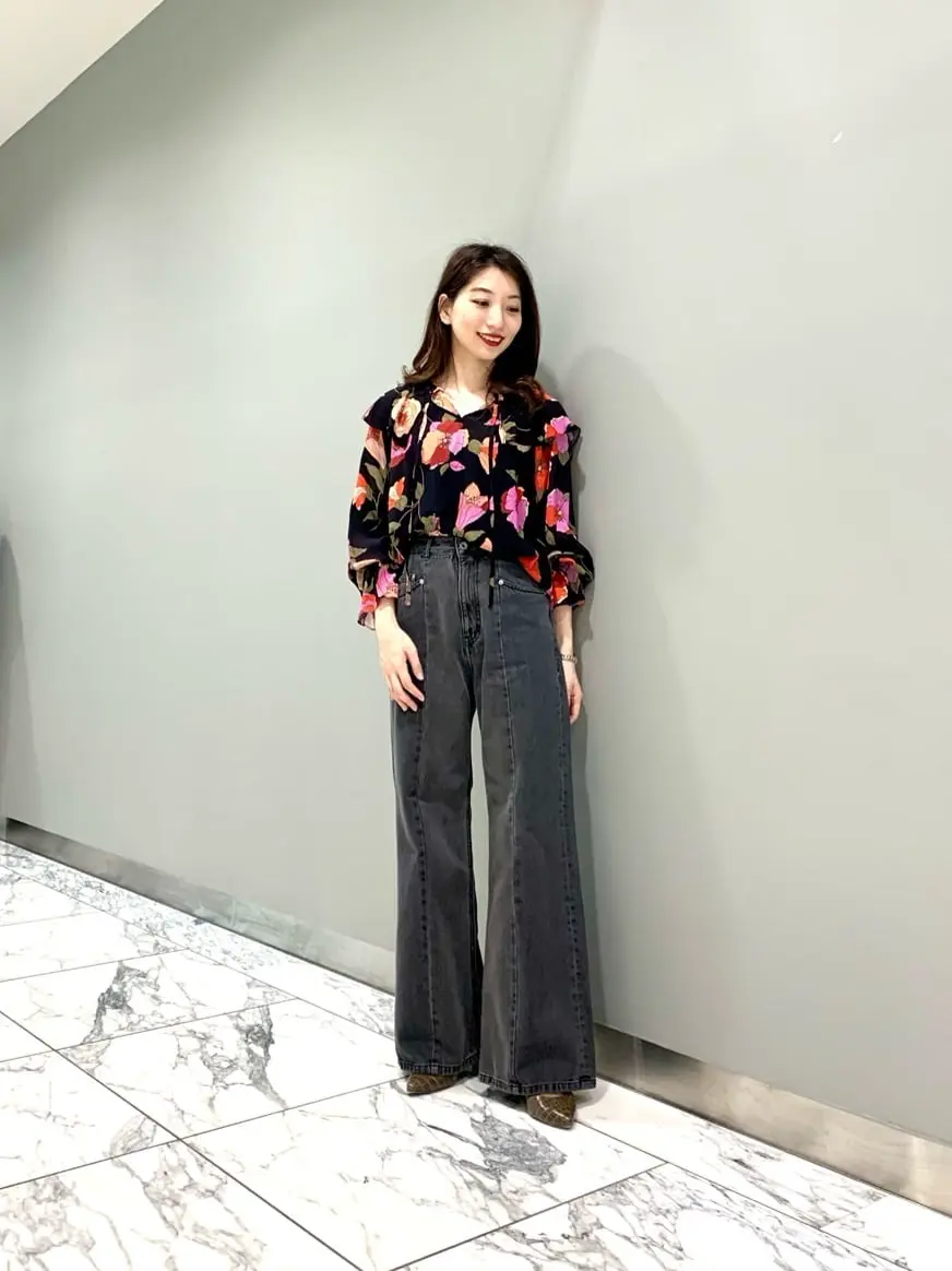 GRACE CONTINENTAL The Banquet eri コーディネート画像