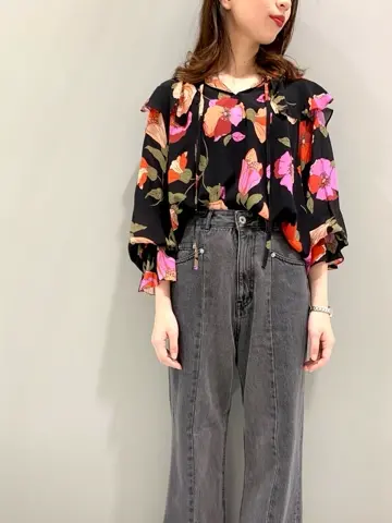 GRACE CONTINENTAL The Banquet eri コーディネート画像