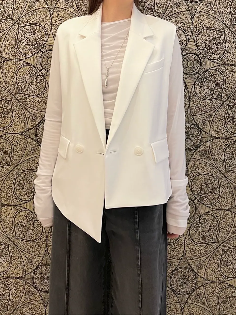 GRACE CONTINENTAL The Banquet 赤坂 梨来 コーディネート画像