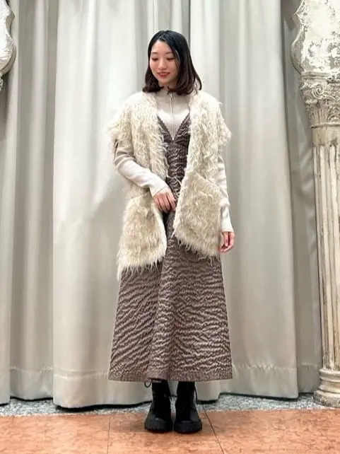 GRACE CONTINENTAL The Banquet eri コーディネート画像