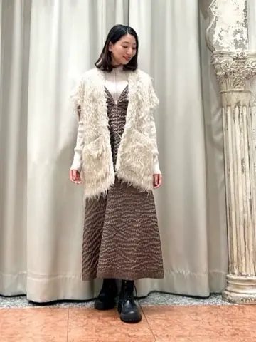 GRACE CONTINENTAL The Banquet eri コーディネート画像