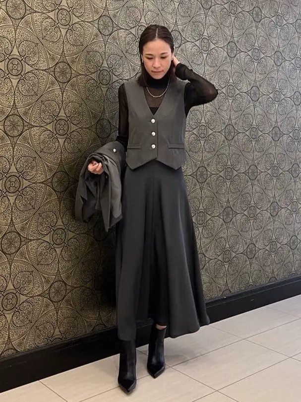 GRACE CONTINENTAL The Banquet 亀田 未希 コーディネート画像