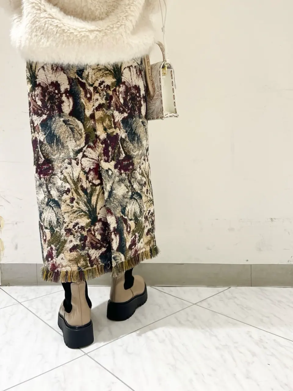 GRACE CONTINENTAL The Banquet yuri コーディネート画像