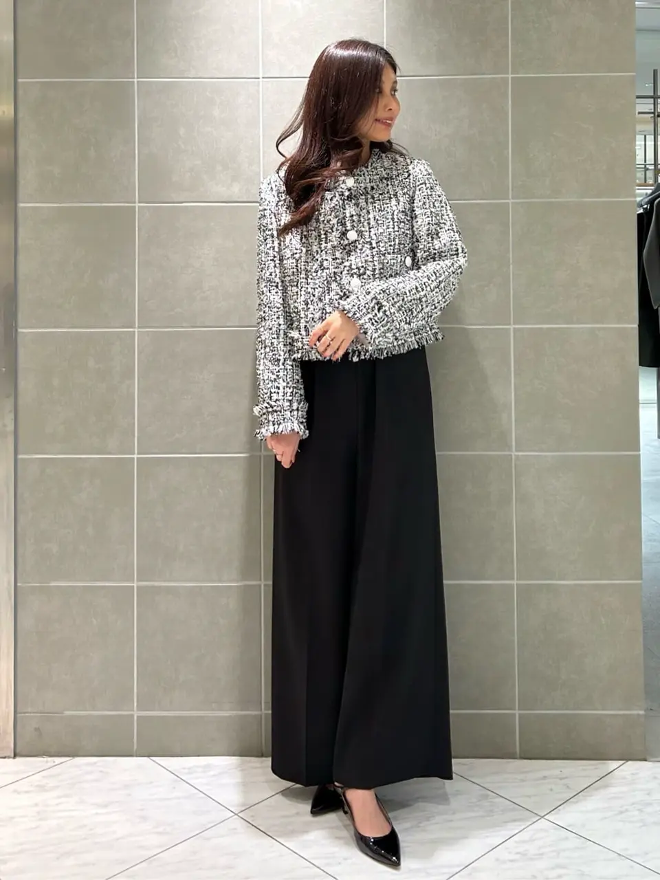 GRACE CONTINENTAL The Banquet 志田　悠 コーディネート画像