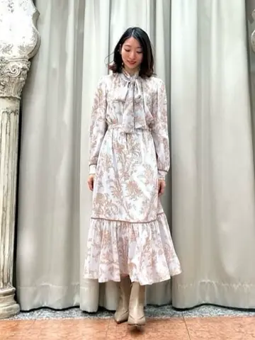 GRACE CONTINENTAL The Banquet eri コーディネート画像