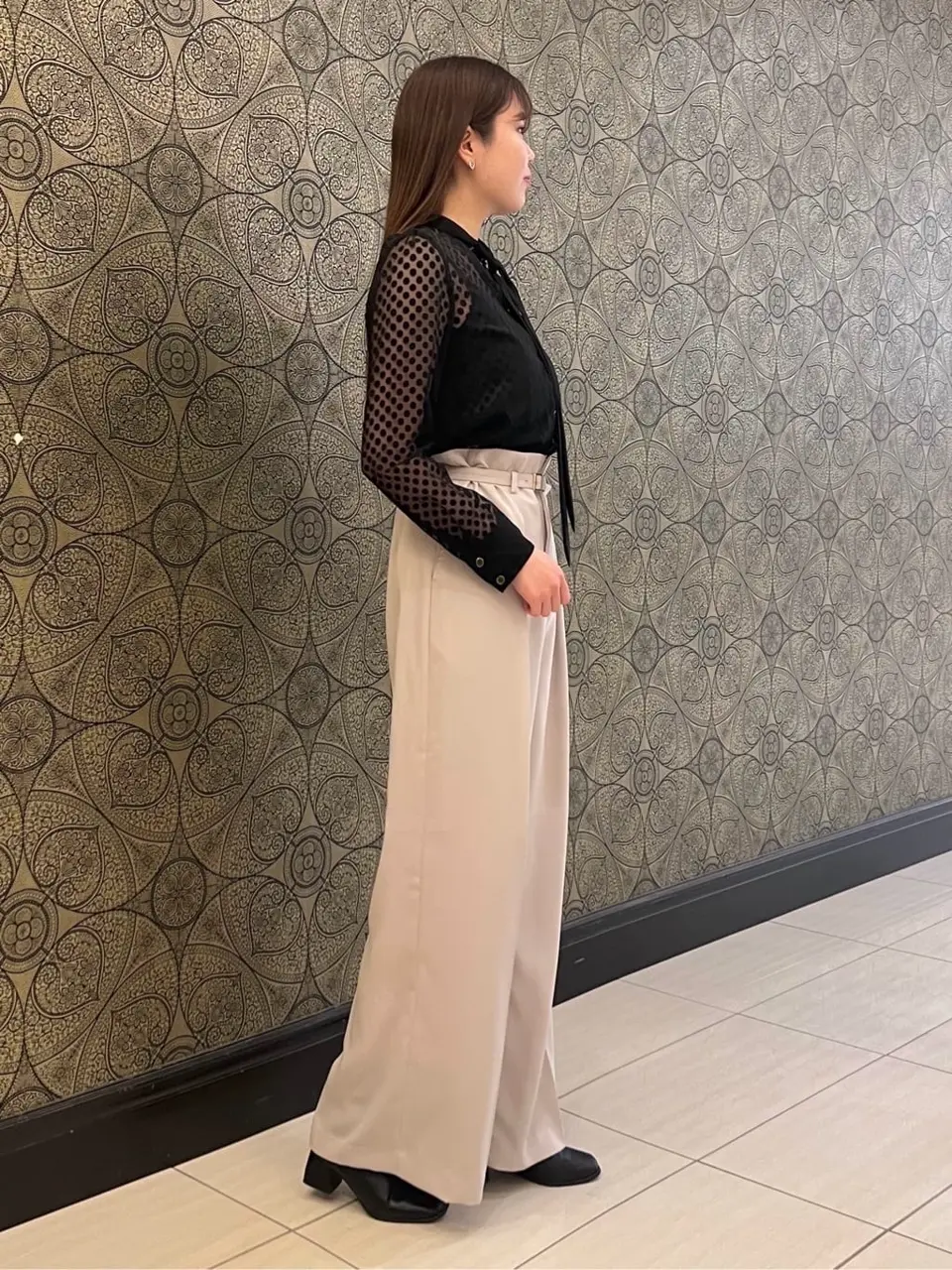 GRACE CONTINENTAL The Banquet 赤坂 梨来 コーディネート画像