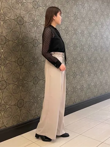 GRACE CONTINENTAL The Banquet 赤坂 梨来 コーディネート画像