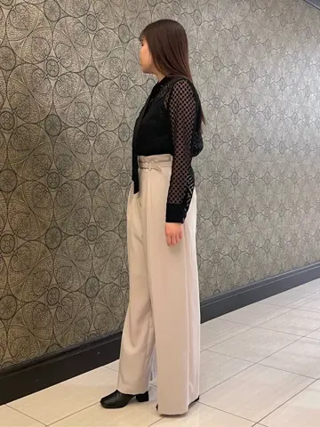 GRACE CONTINENTAL The Banquet 赤坂 梨来 コーディネート画像