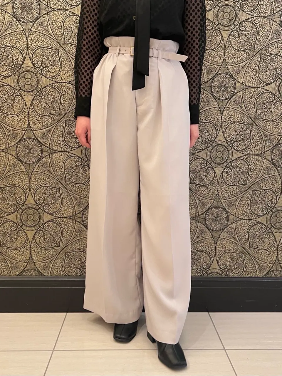 GRACE CONTINENTAL The Banquet 赤坂 梨来 コーディネート画像