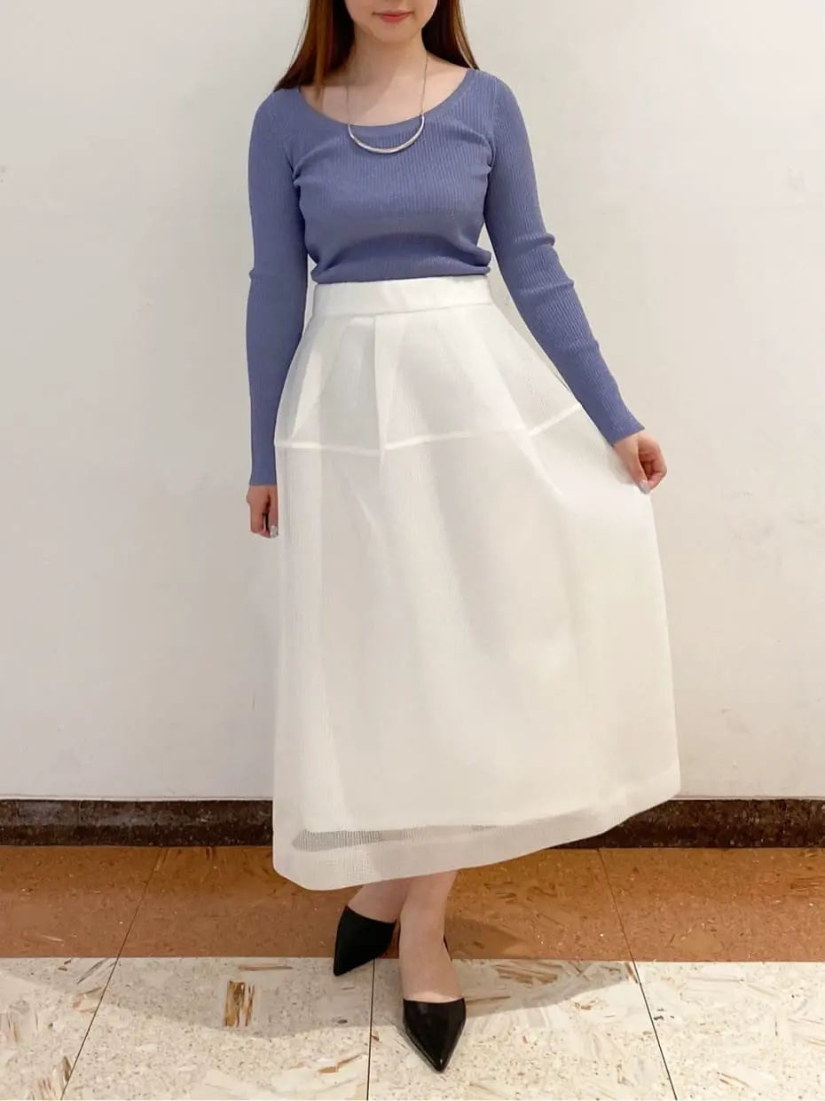 GRACE CONTINENTAL The Banquet mikiho コーディネート画像