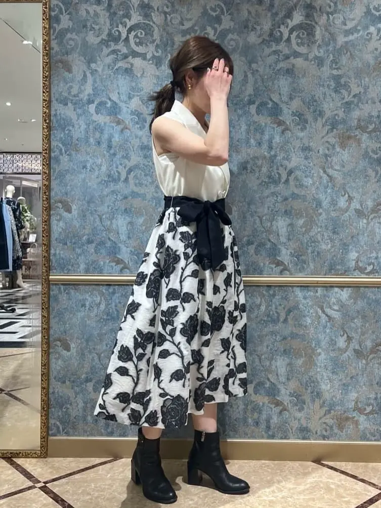 GRACE CONTINENTAL The Banquet 泉　智子 コーディネート画像