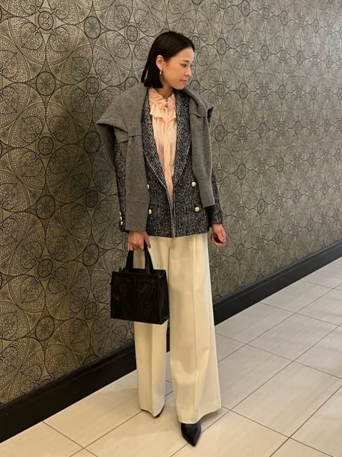 GRACE CONTINENTAL The Banquet 亀田 未希 コーディネート画像