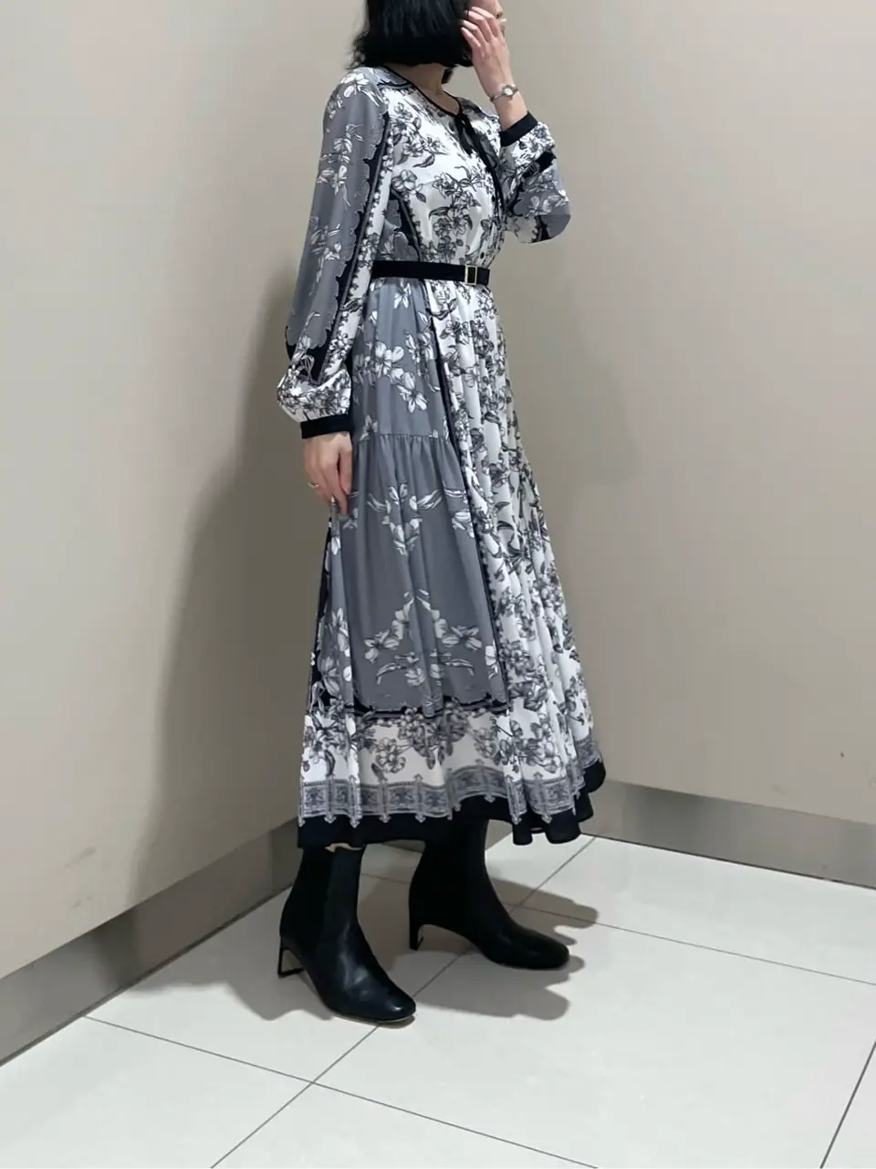 GRACE CONTINENTAL The Banquet Ezawa.M コーディネート画像