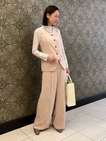 GRACE CONTINENTAL The Banquet 亀田 未希 コーディネート画像