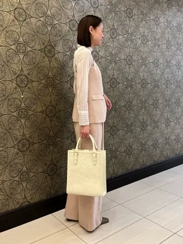 GRACE CONTINENTAL The Banquet 亀田 未希 コーディネート画像