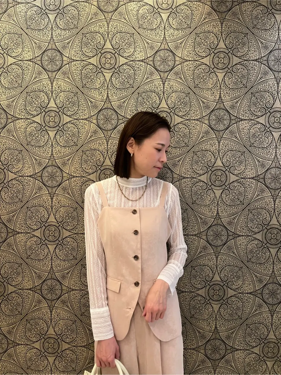 GRACE CONTINENTAL The Banquet 亀田 未希 コーディネート画像