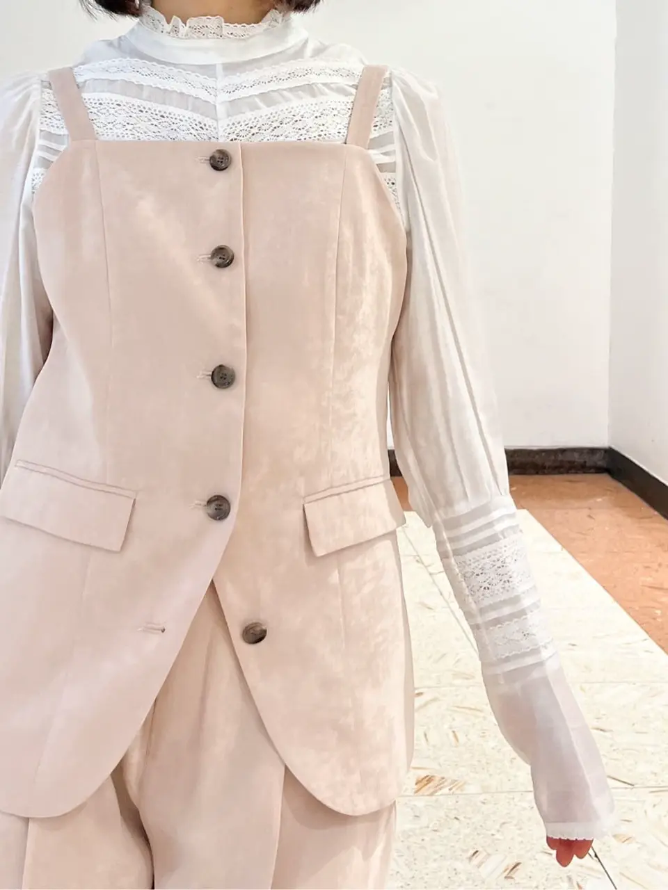 GRACE CONTINENTAL The Banquet yuri コーディネート画像