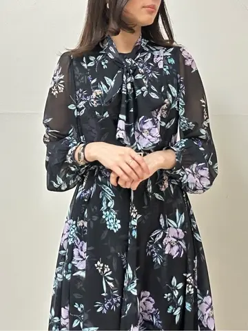 GRACE CONTINENTAL The Banquet 志田　悠 コーディネート画像