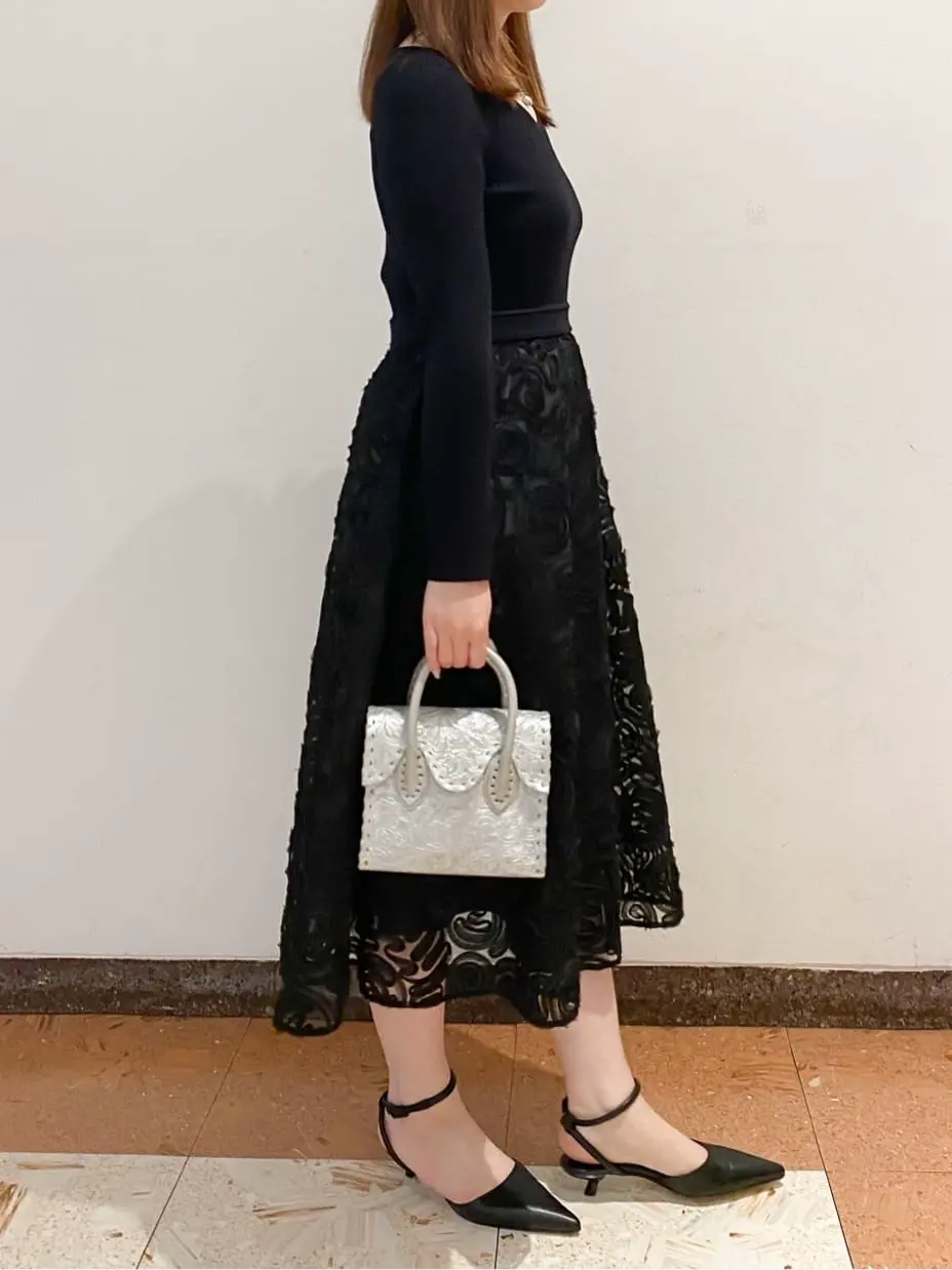 GRACE CONTINENTAL The Banquet mikiho コーディネート画像