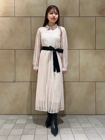 GRACE CONTINENTAL The Banquet 赤坂 梨来 コーディネート画像