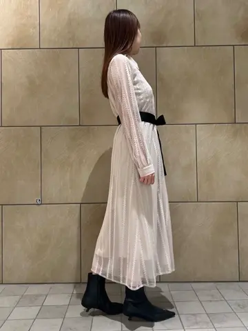 GRACE CONTINENTAL The Banquet 赤坂 梨来 コーディネート画像