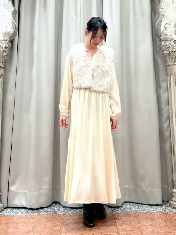 GRACE CONTINENTAL The Banquet eri コーディネート画像