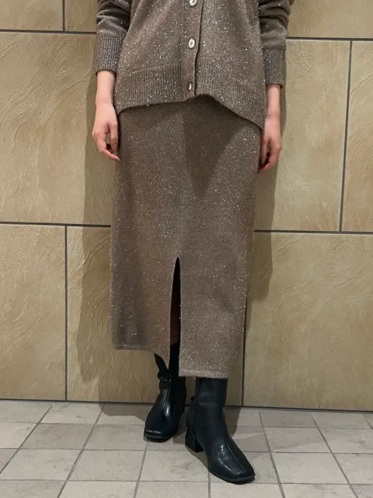 GRACE CONTINENTAL The Banquet 赤坂 梨来 コーディネート画像